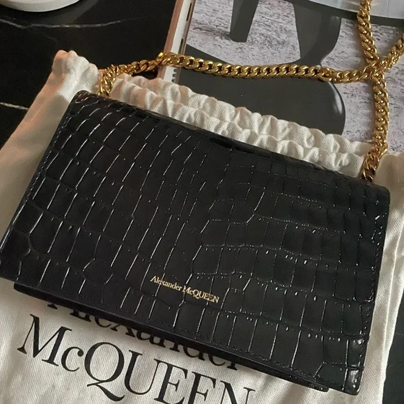 [SOLD] Authentic Alexander McQueen croc leather crossbody - Picture 5 of 7